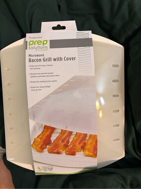 Prep Solutions Microwave Bacon Grill with Cover - White/Cream NWT